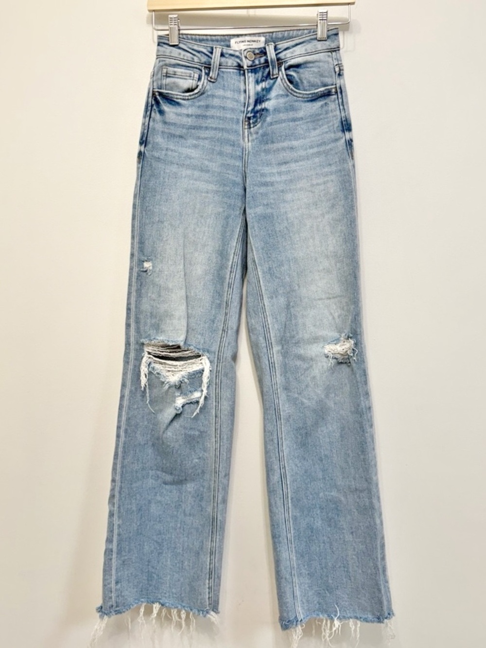 Flying Monkey Baggy Wide Leg Distressed Jean Faded Light Wash Size 00 22 Raw Hem